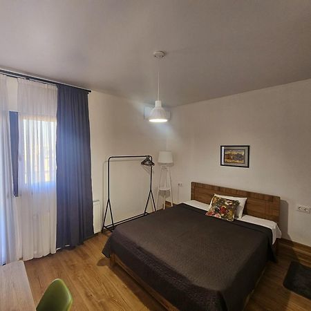 Hotel Home Tbilisi Ngoại thất bức ảnh