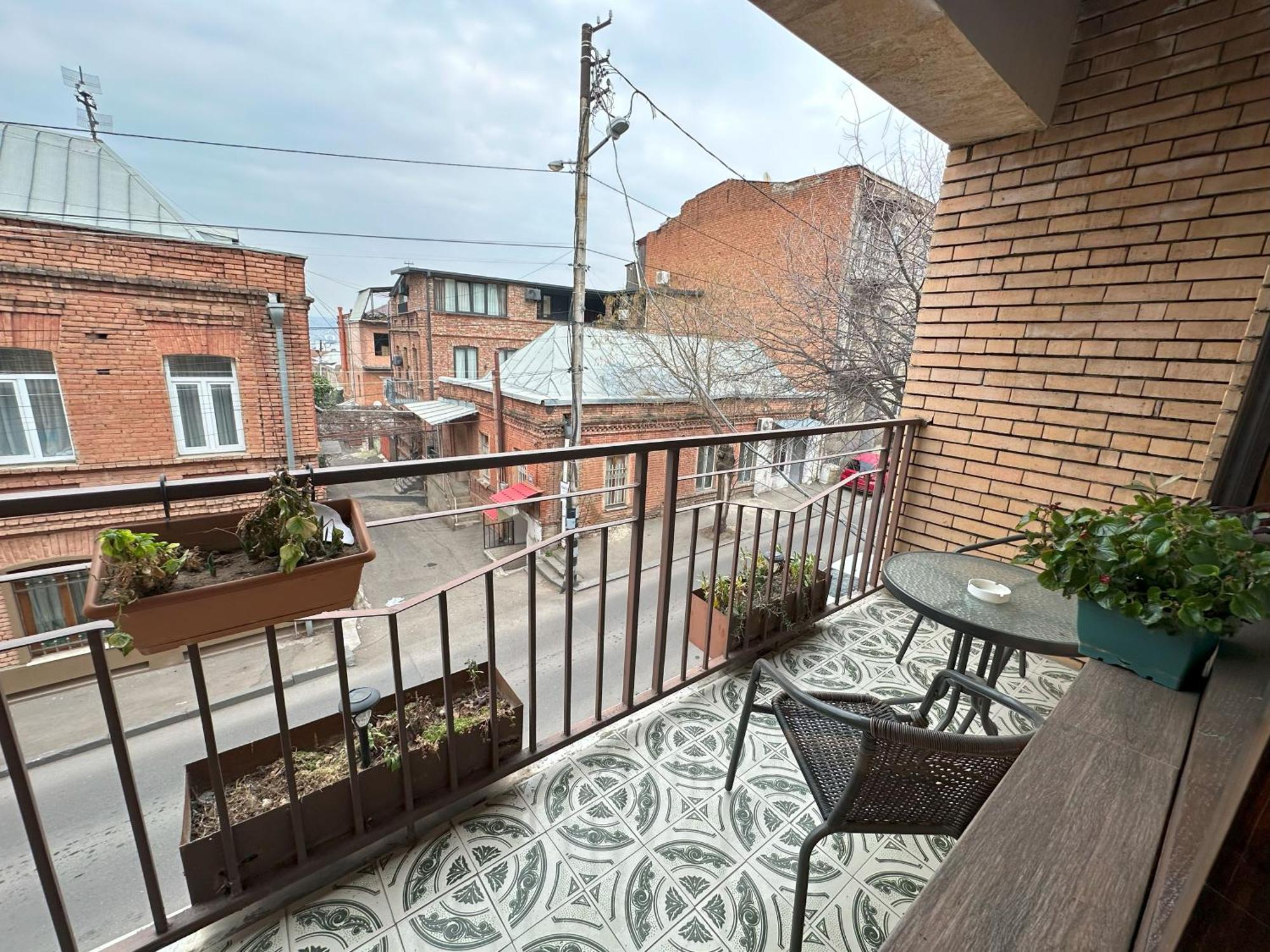 Hotel Home Tbilisi Ngoại thất bức ảnh